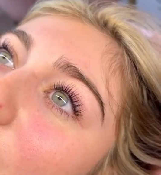 Teens Classic & Volume Lash Course