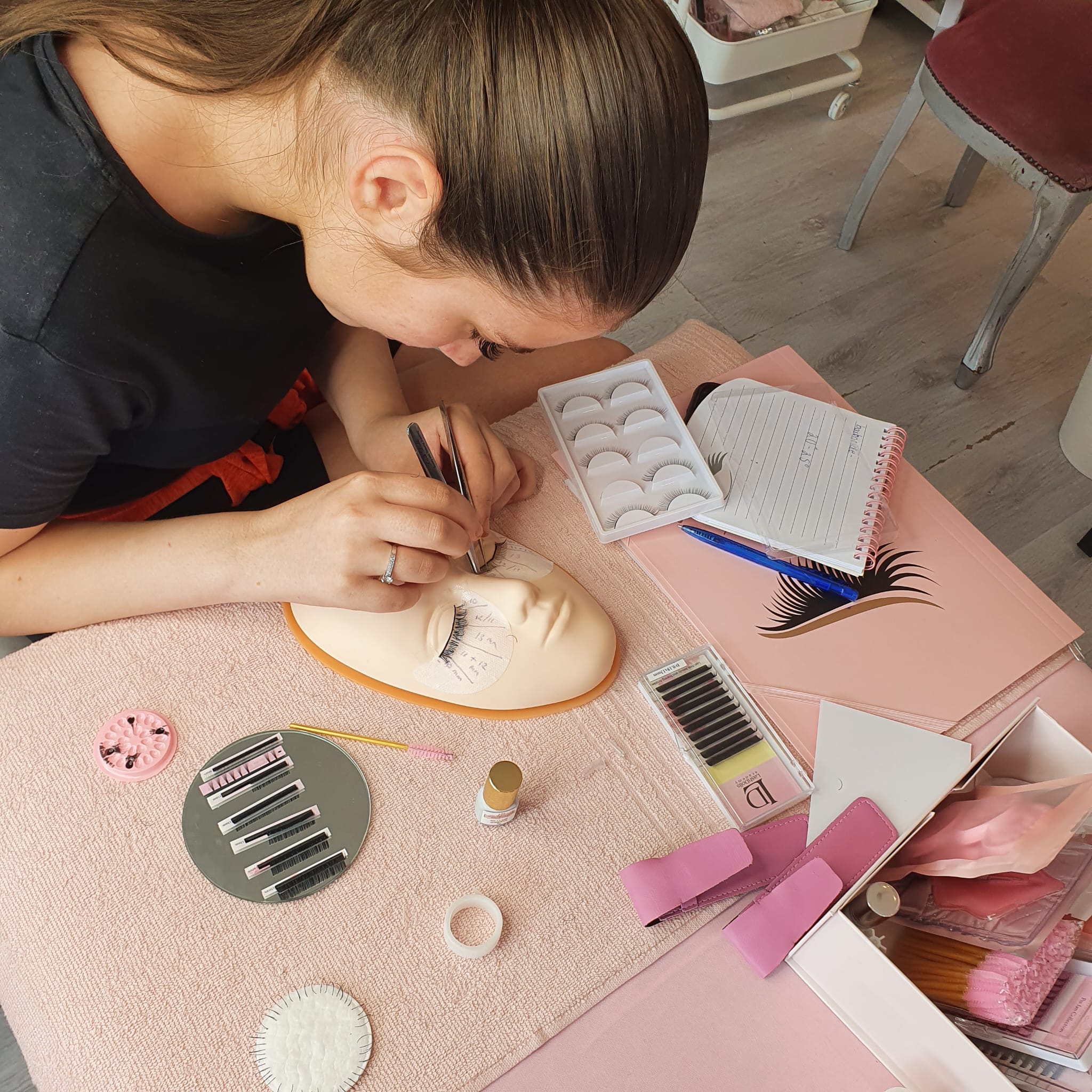 files/lash-dolls-beauty-russian-volume-training-course-2.jpg